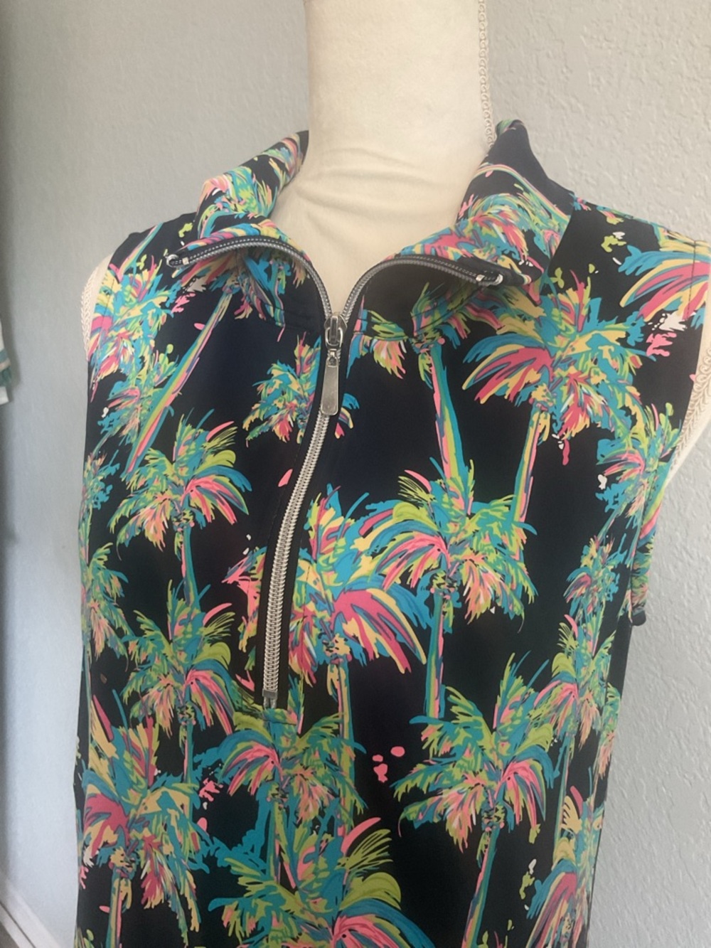 Sleeveless Tropical Palm Print Dress with Zip Collar - Black/Pastel